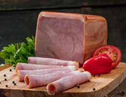Șuncă savuroasă PETRY 100g