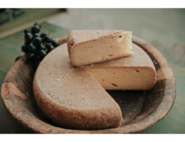 Brânză maturată semitare de OAIE 100g