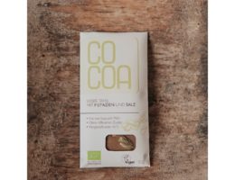 Ciocolată raw-vegan cu fistic și sare